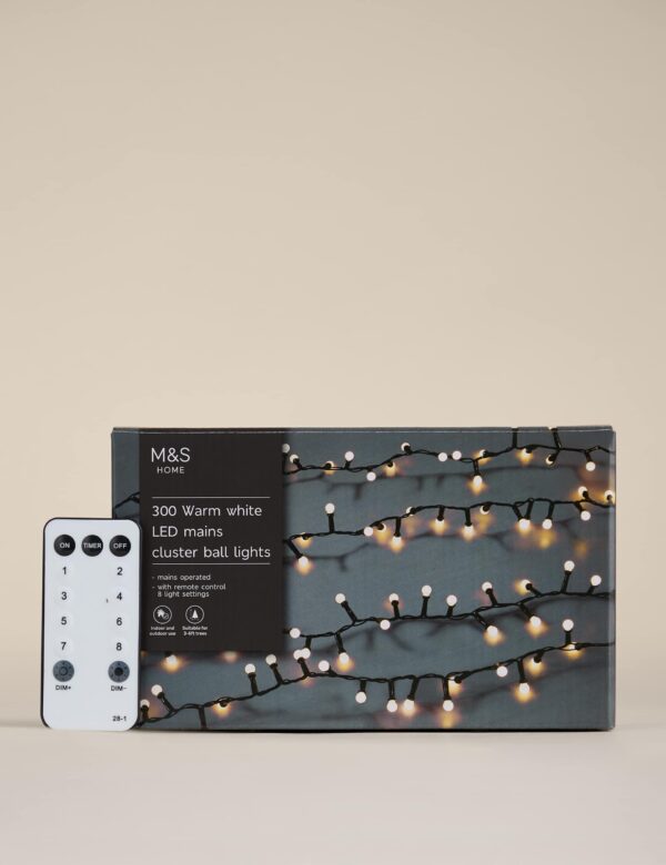 300 Warm White Cluster Ball Mains Lights 300 Warm White Cluster Ball Mains Lights